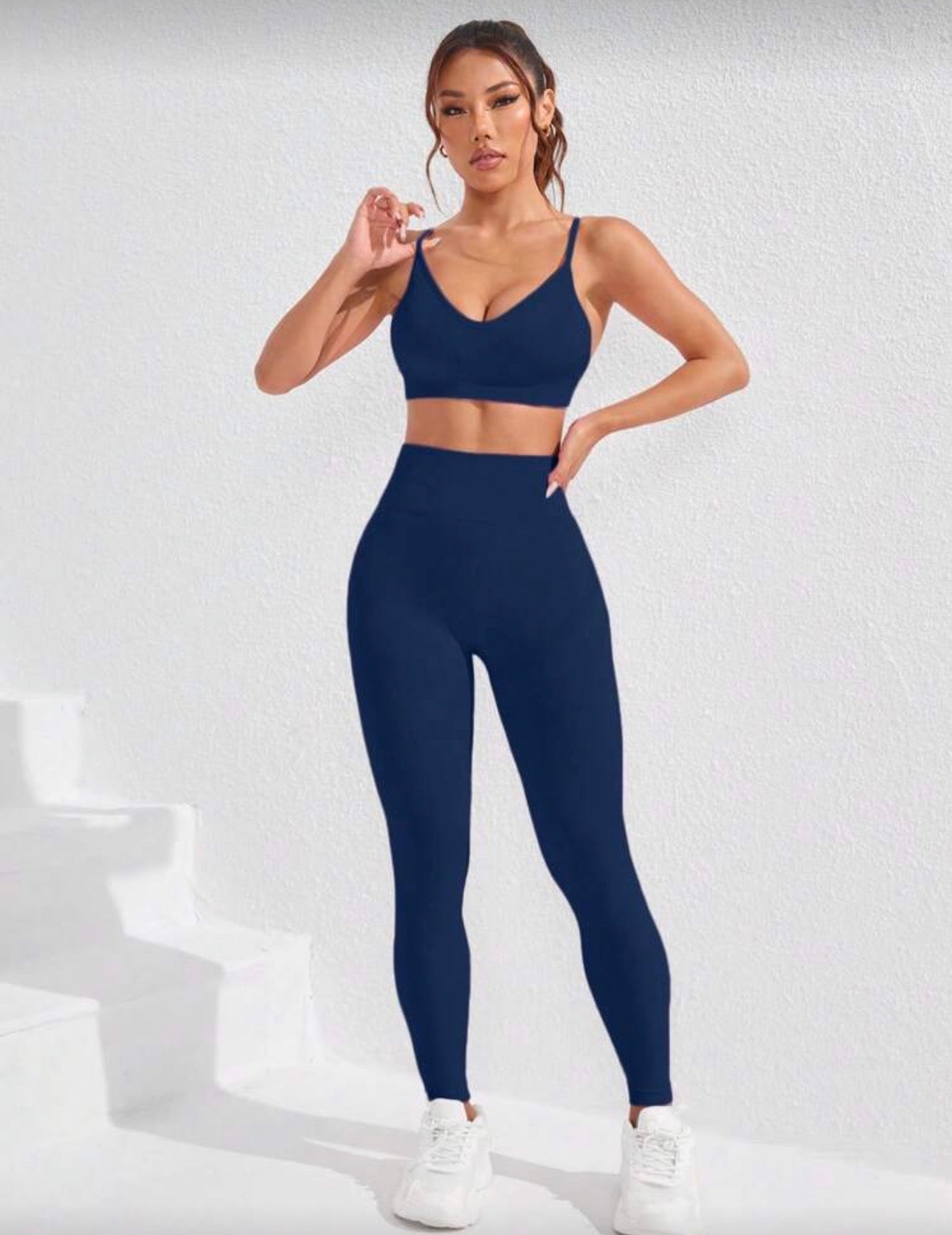 Essential conjunto azul marino